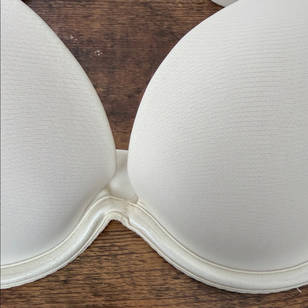 Maidenform Ivory/Beige Lace Push-Up Bra - Picture 2 of 6